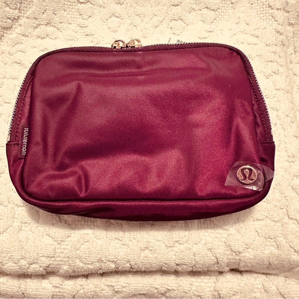 Lululemon Athletica | Bag | Everywhere Belt Bag Large 2L  | Garnet/Rose Gold